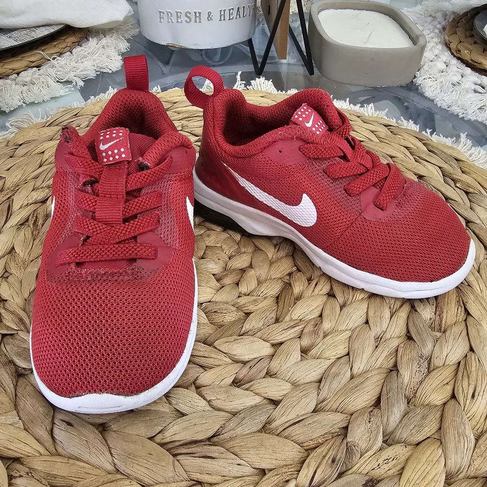 Nike Red Sneakers Lightweight Mesh